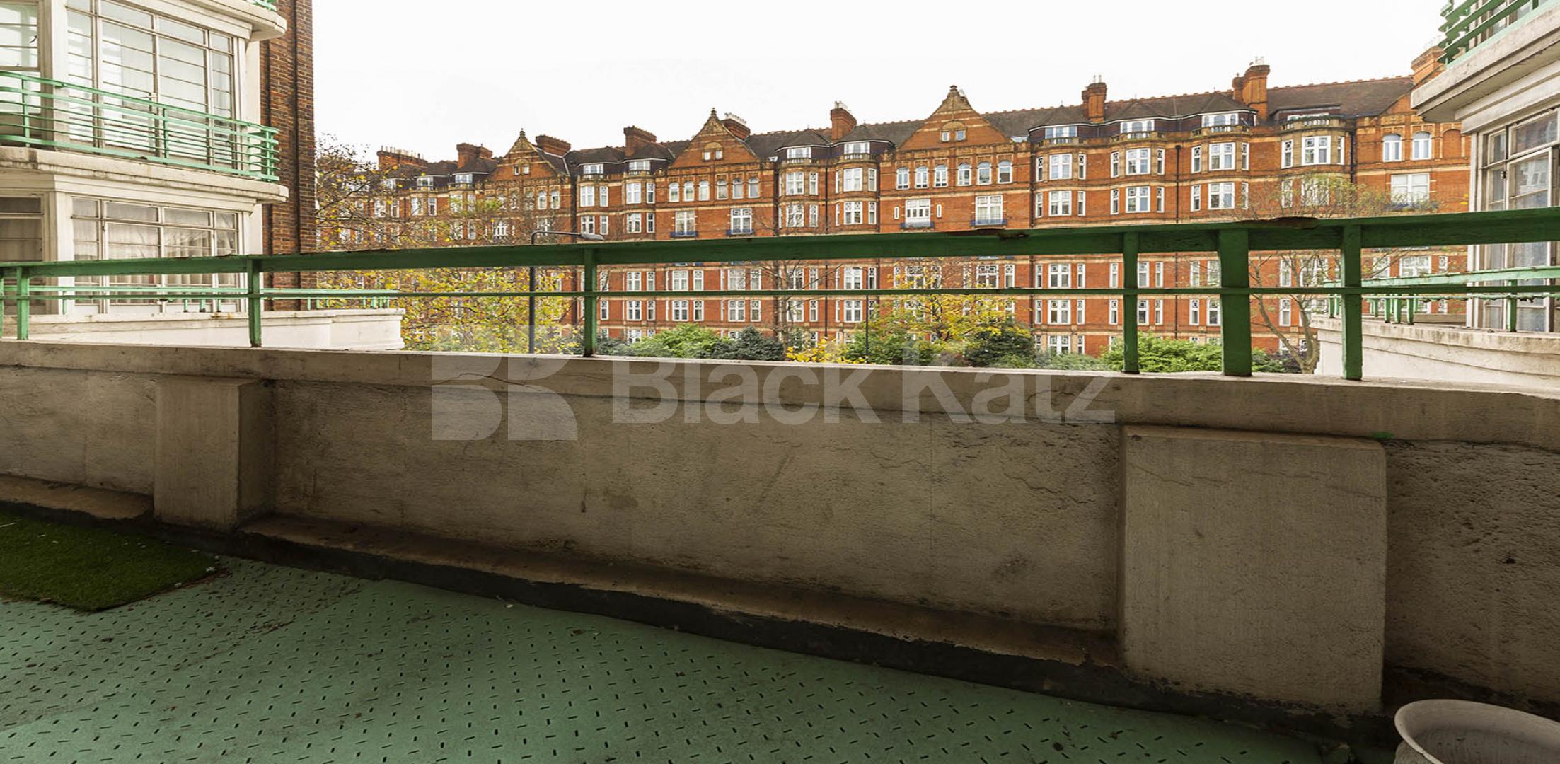 			3 Bedroom, 2 bath, 1 reception Flat			 Dorset House, Gloucester Place , Baker Street